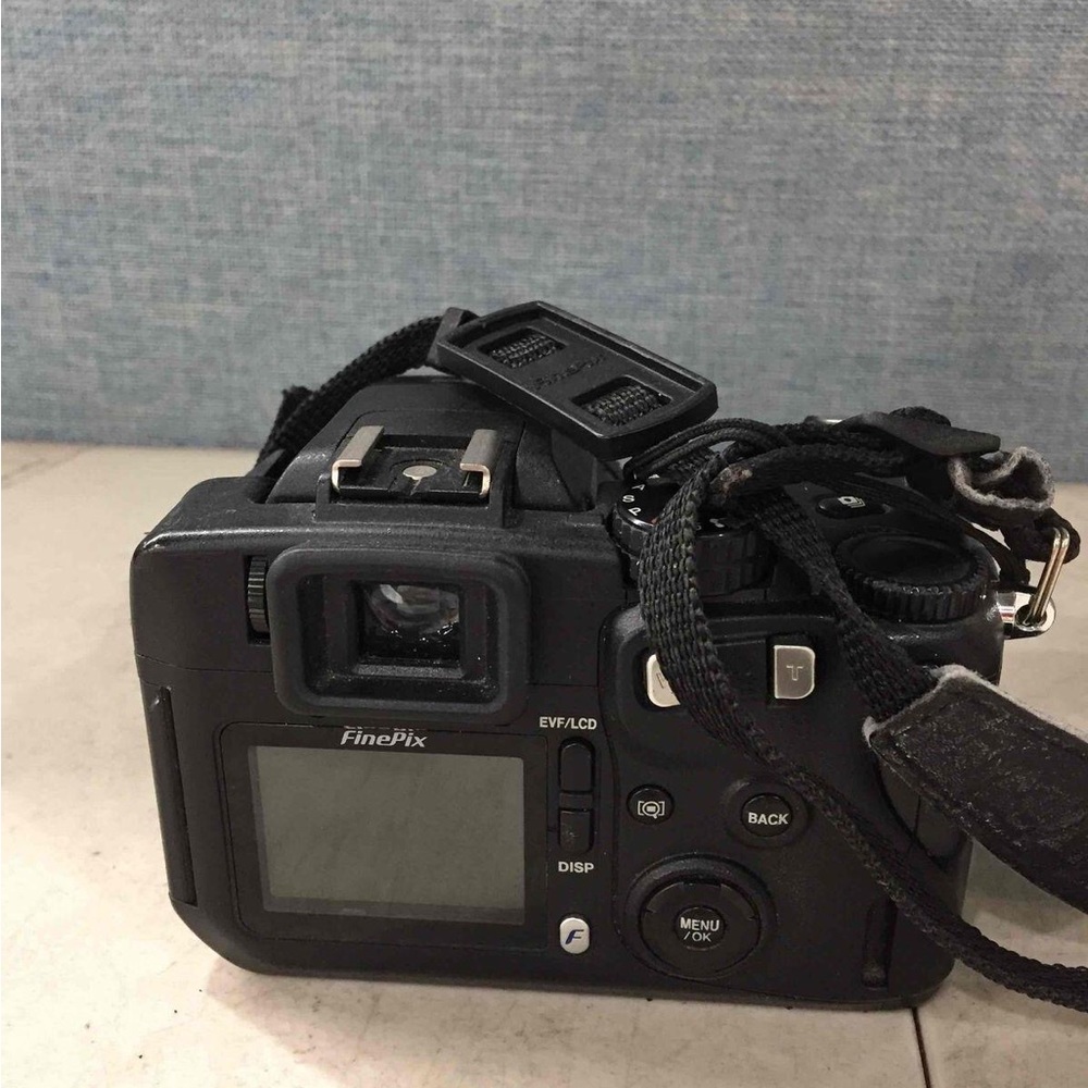 FinePix Camera S7000 6.3 MP 6x Optical Zoom Digital Camera With Neck Belt